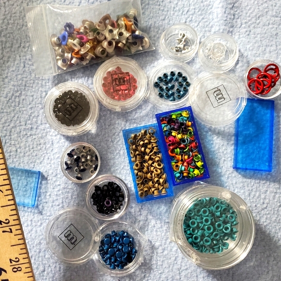 : HUGE mixed LOT OF  Scrapbook card making Supplies  Frame Brad Eyelet - Picture 9 of 10